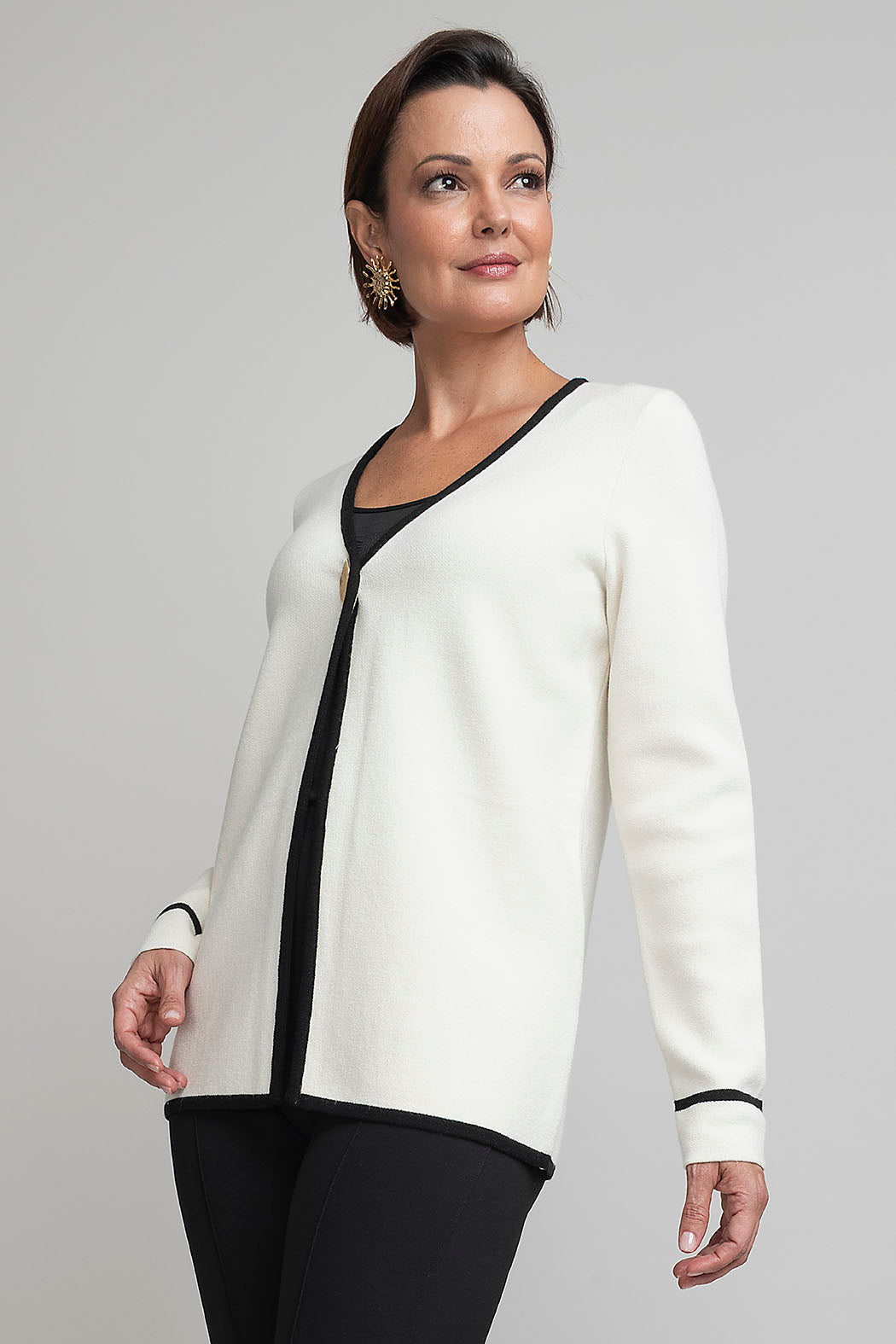 Suéter De Punto Con Botón Dorado