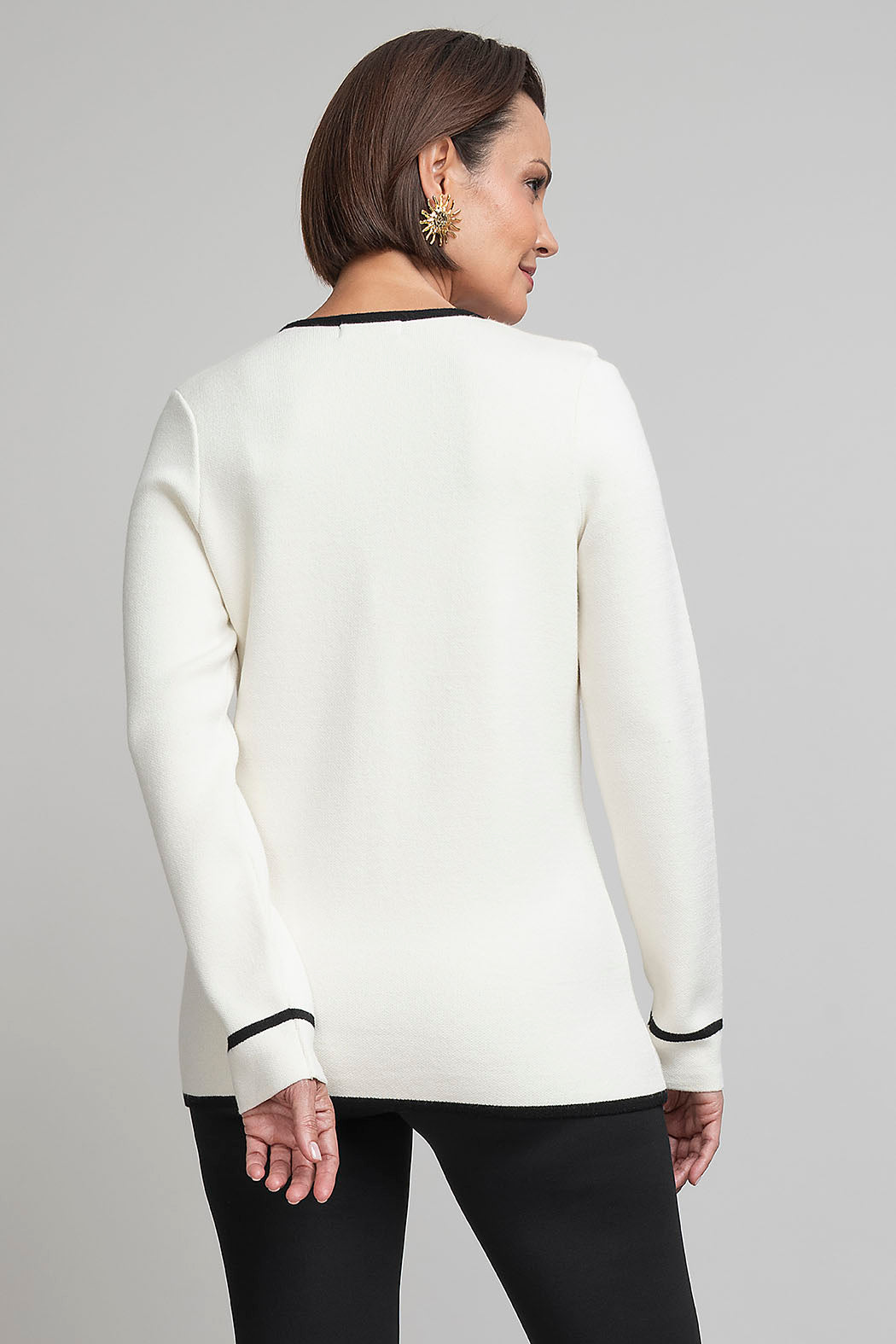 Suéter De Punto Con Botón Dorado