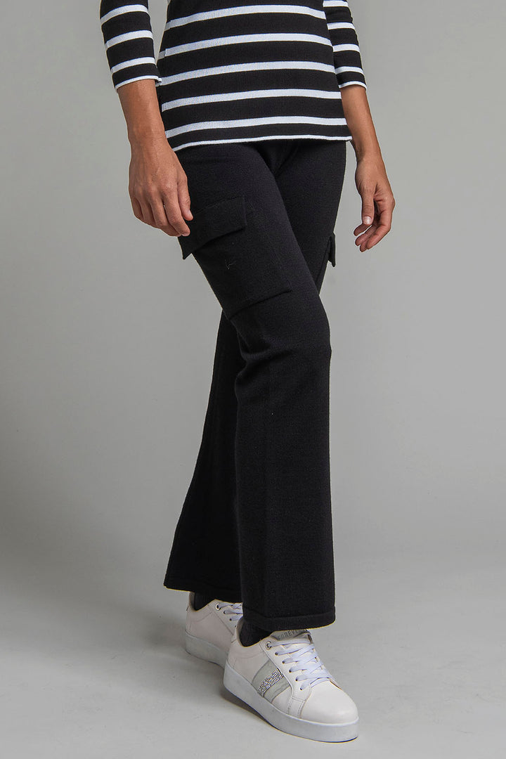 Pantalon De Punto Con Bolsas Laterales
