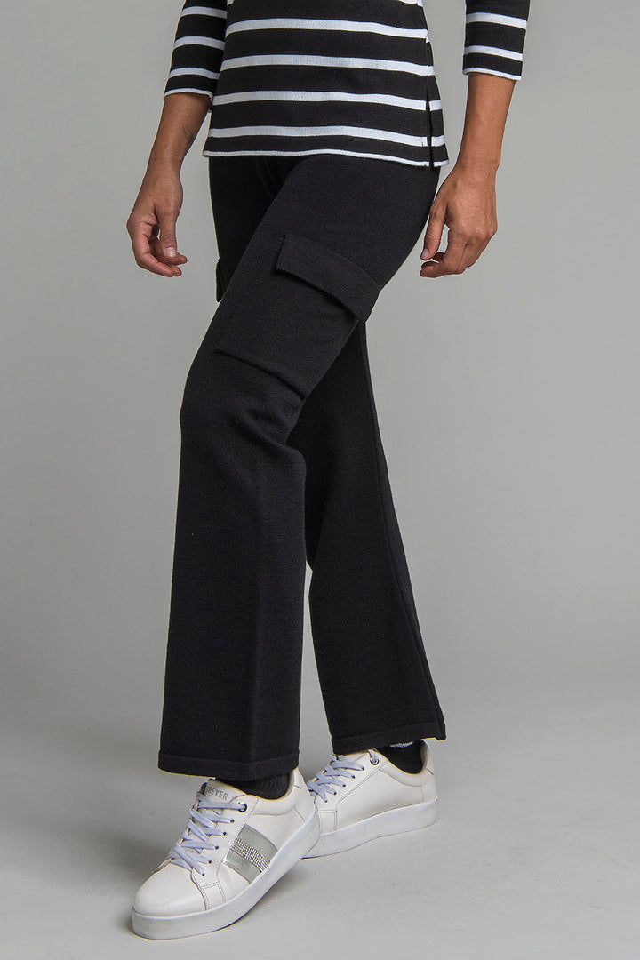 Pantalon De Punto Con Bolsas Laterales