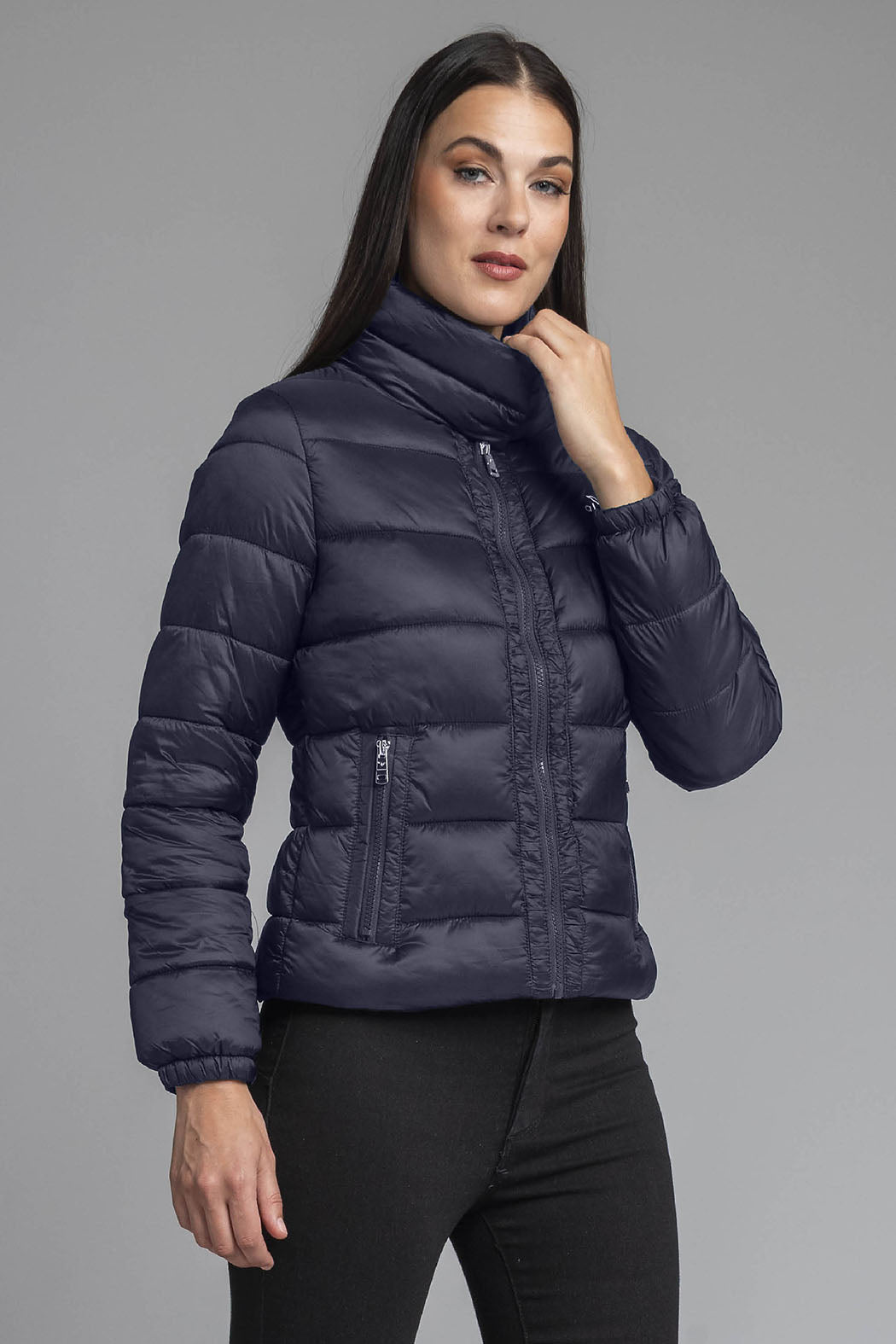 Chamarra Empacable Con Cuello Alto