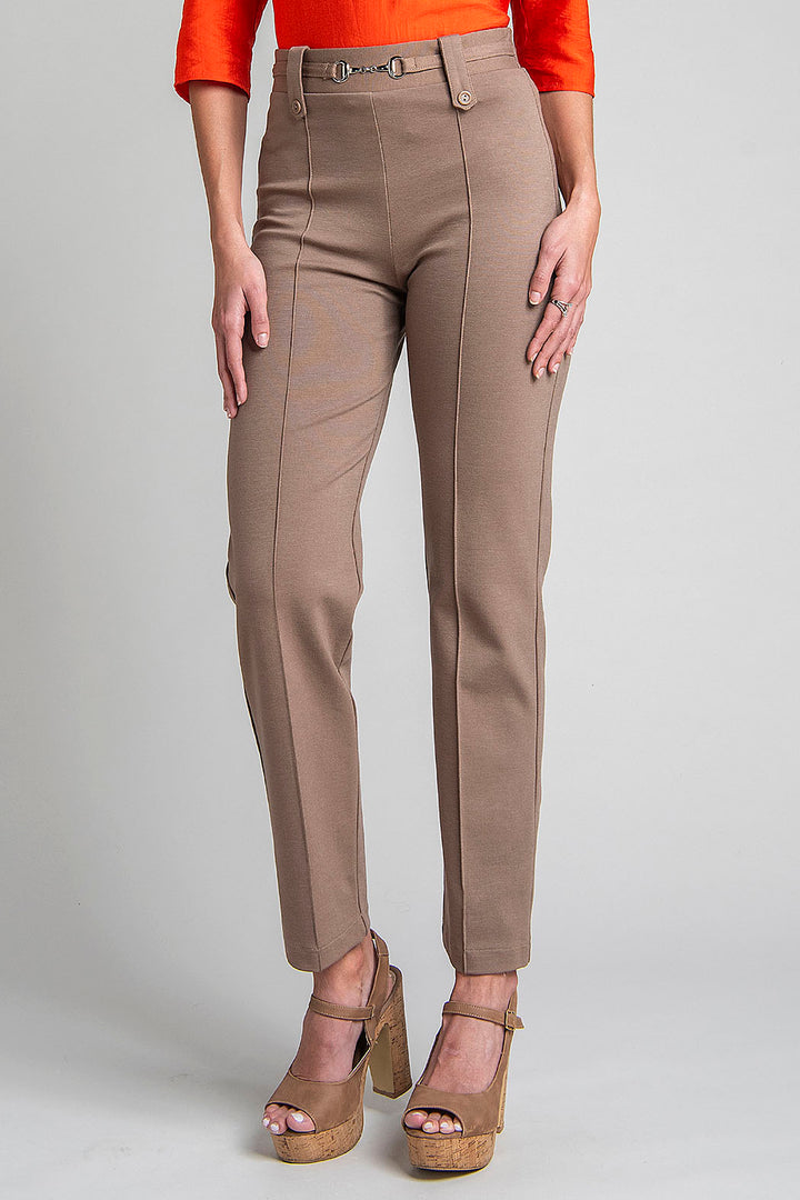 Pantalon De Vestir Con Botones Y Herraje