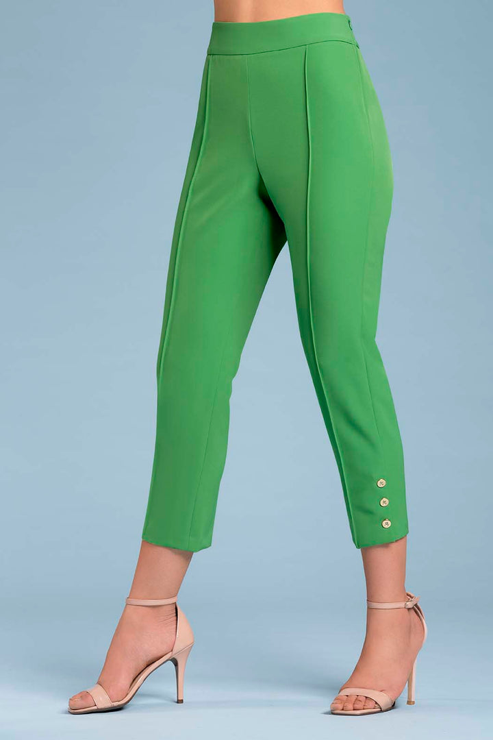 Pantalon Tipo Capri Liso