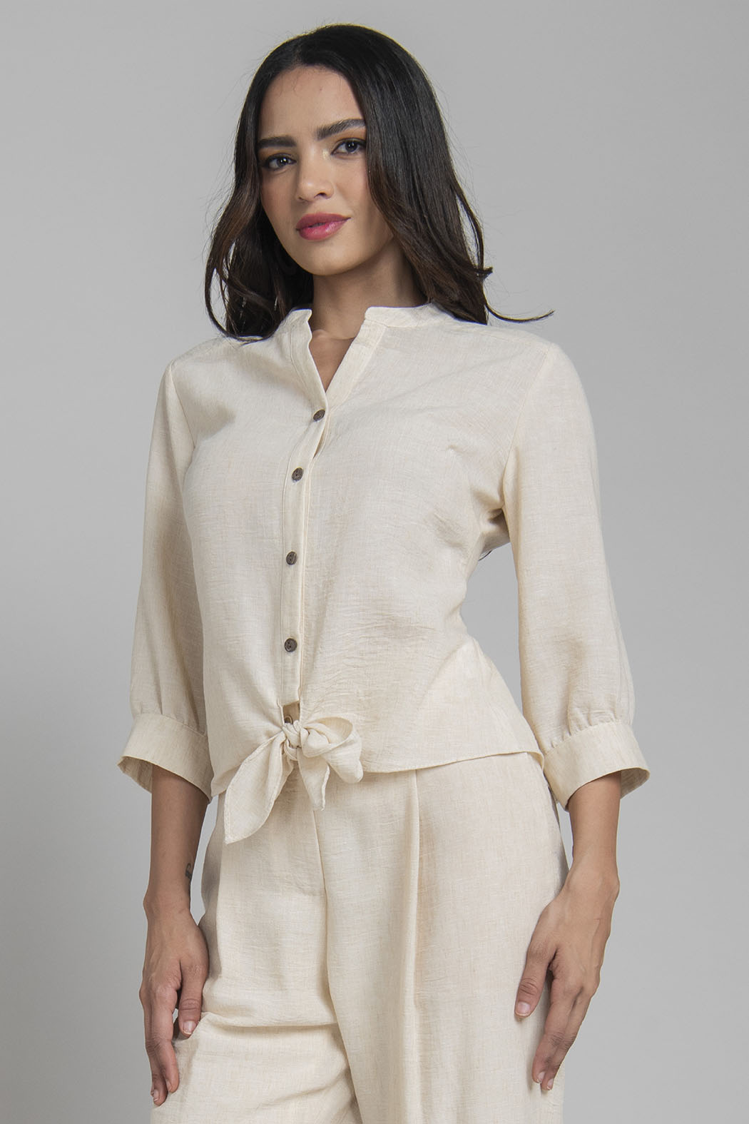 Blusa Lisa Con Amarre En Cintura