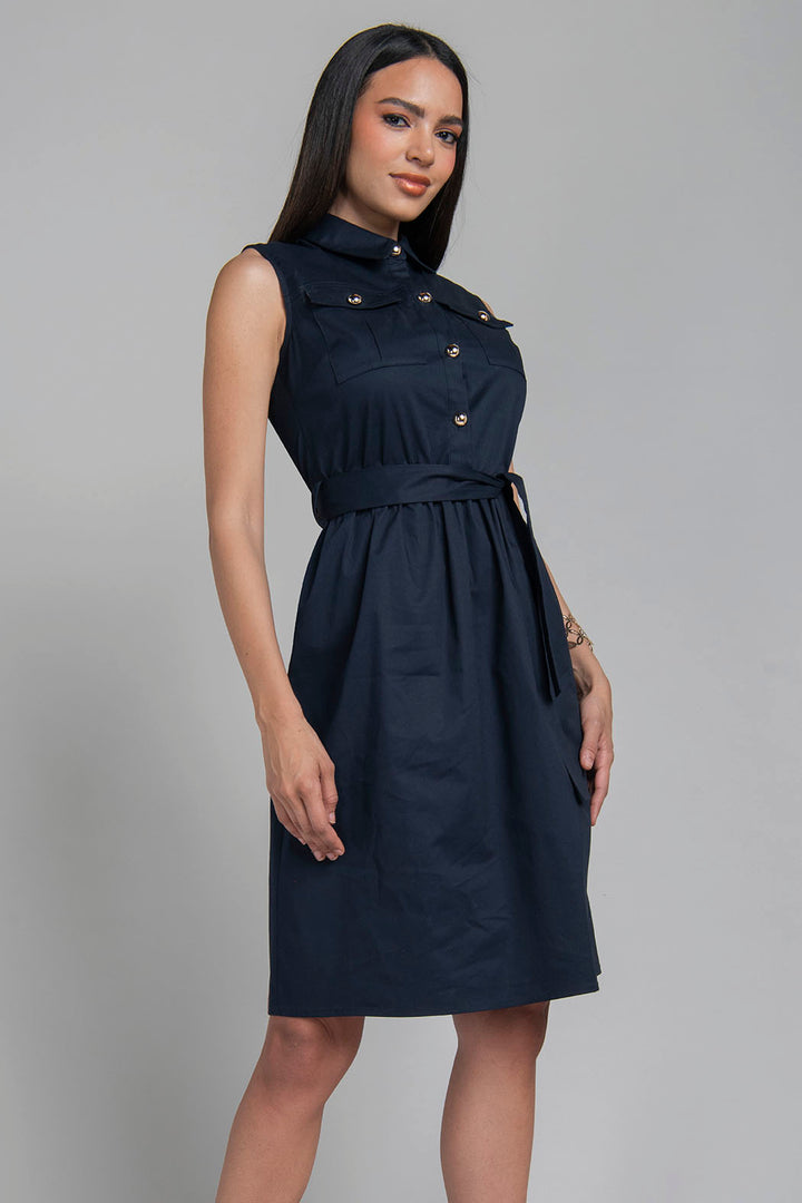 Vestido Liso Sin Mangas Con Botones Al Frente