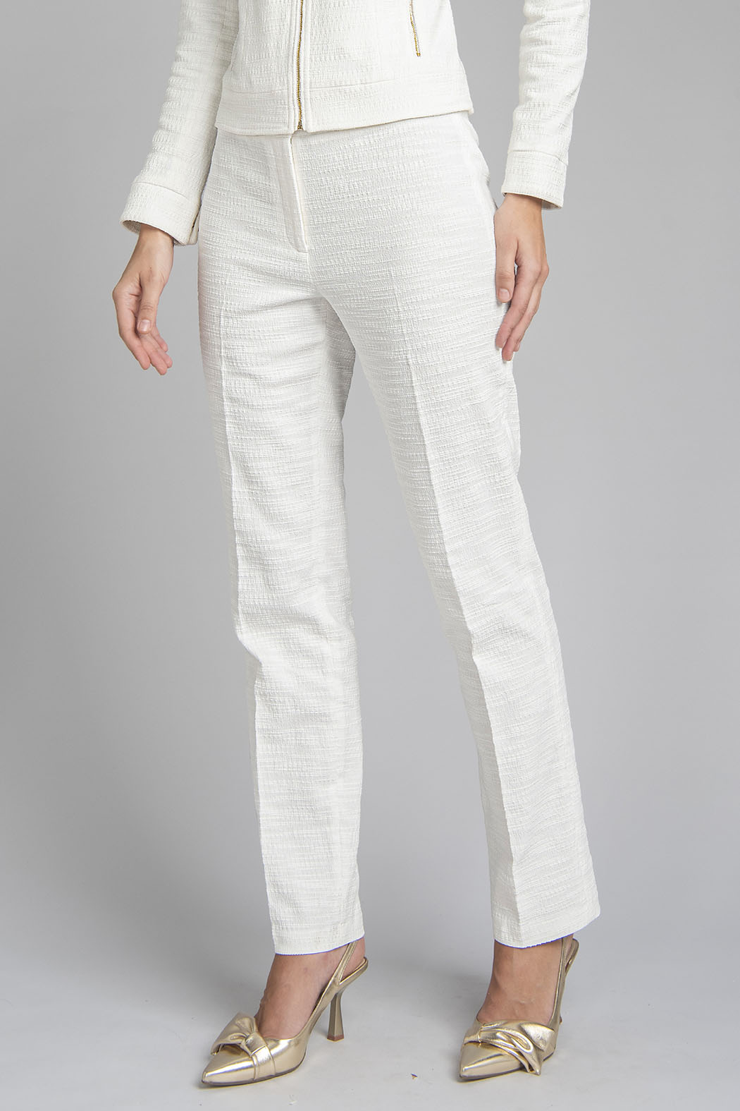 Pantalon De Vestir Corte Recto Con Botones Y Cierre Al Frente