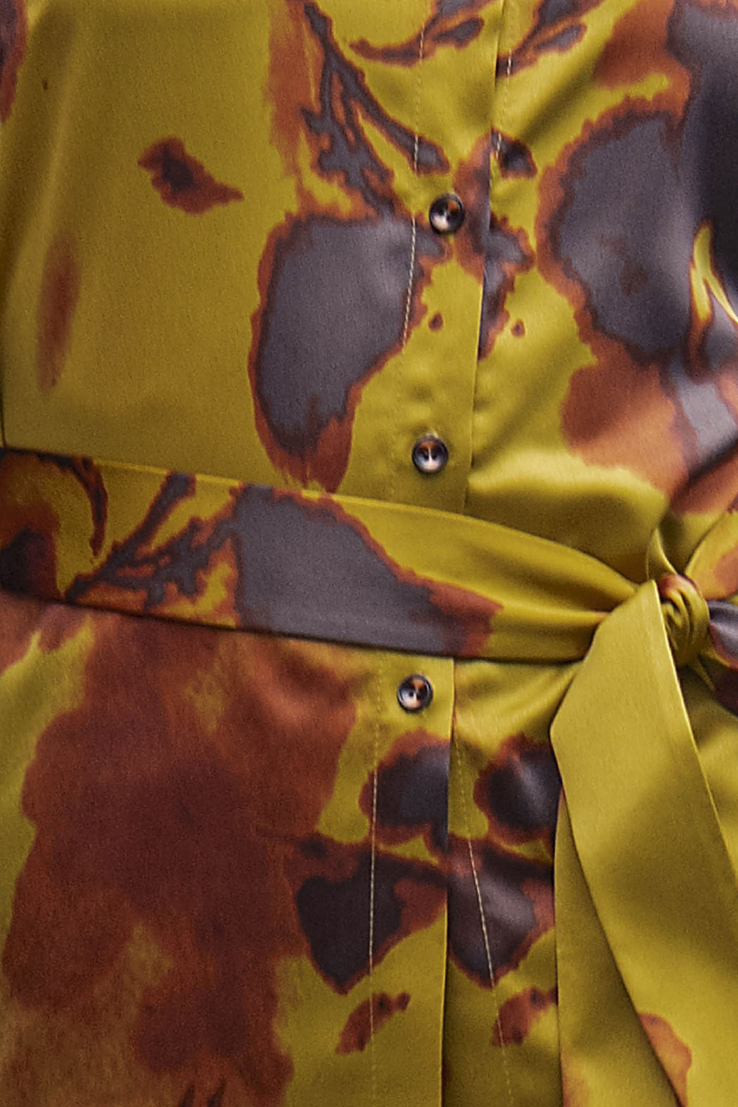 Blusa Camisera De Satin Estampada