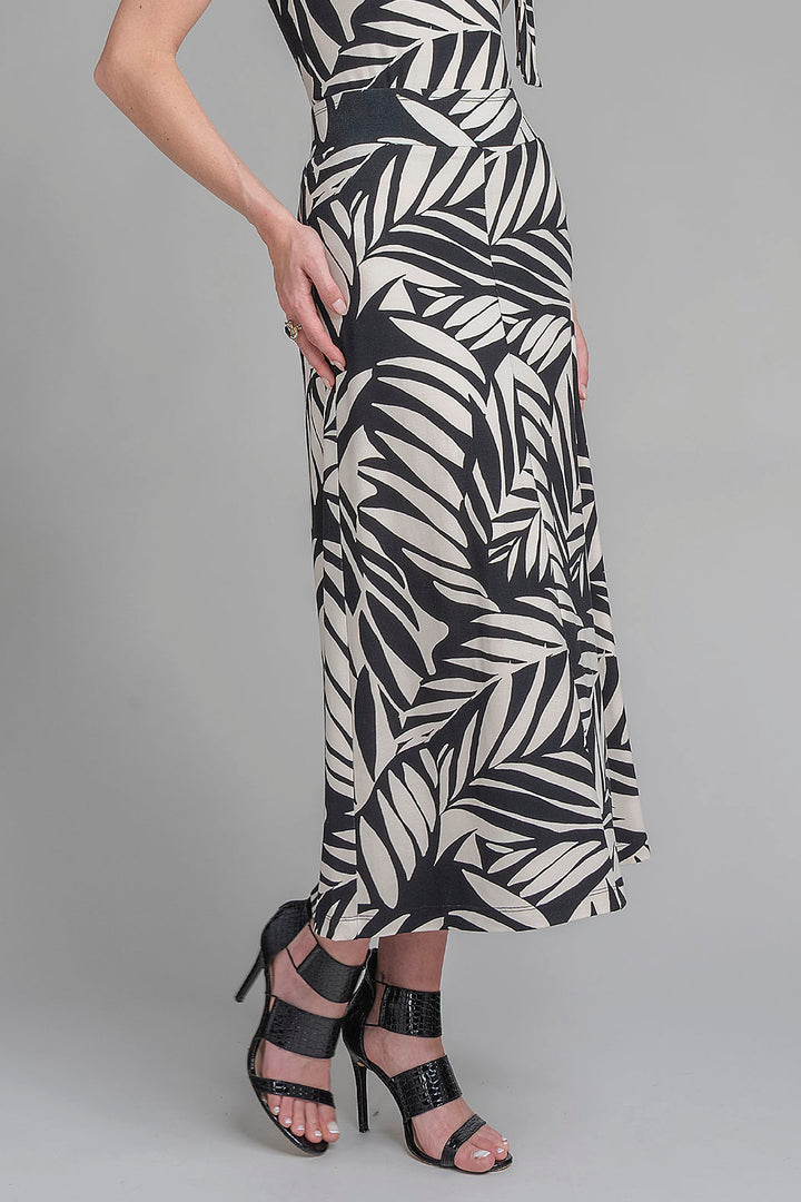 Falda Recta Con Estampado De Hojas