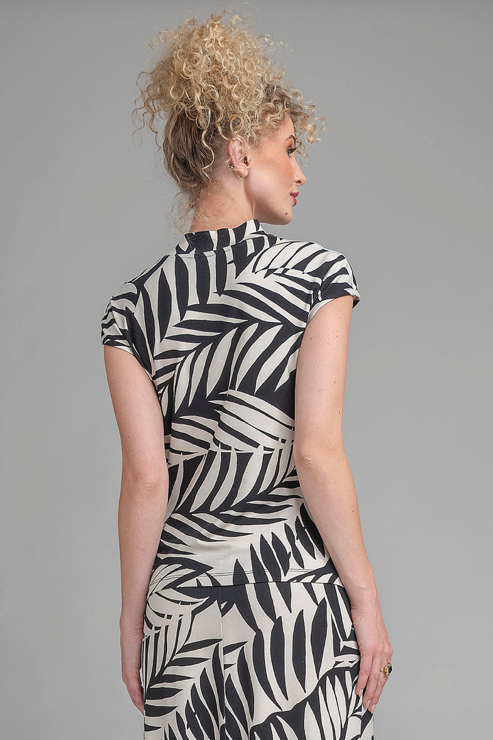 Blusa Con Estampado De Hojas