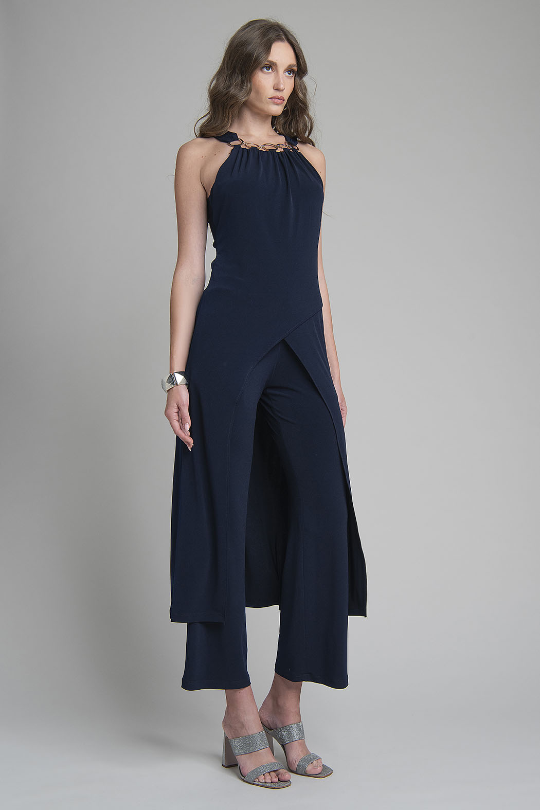 Conjunto De Bluson Halter Y Pantalon Liso