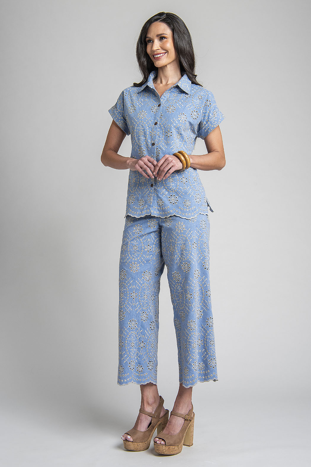 Conjunto De Pantalon Y Blusa Con Estampado Bordado