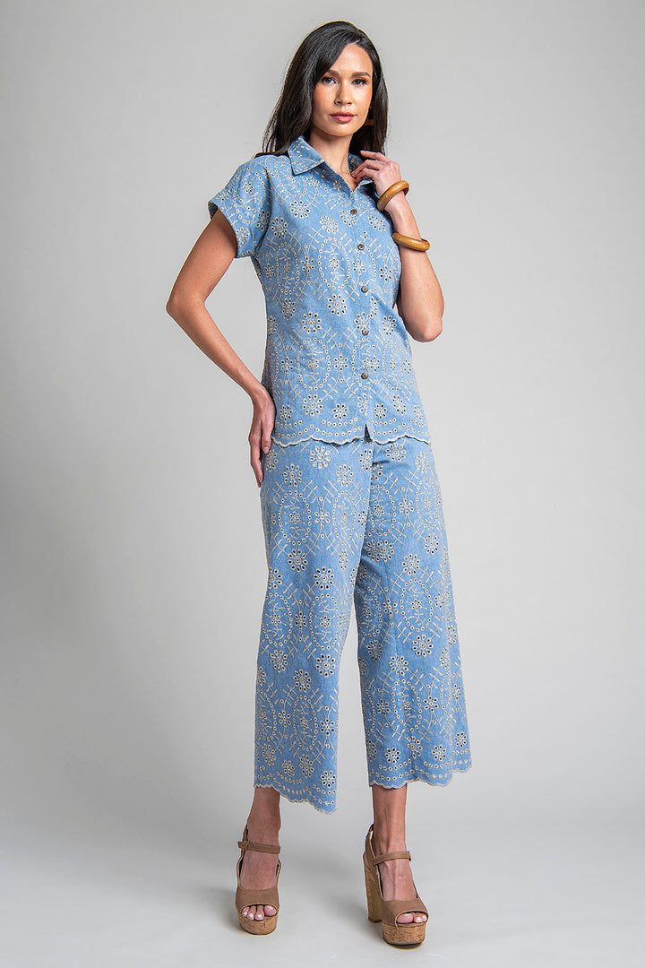 Conjunto De Pantalon Y Blusa Con Estampado Bordado