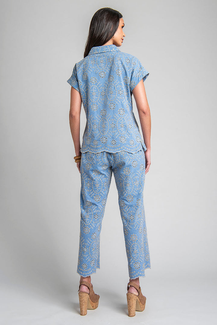 Conjunto De Pantalon Y Blusa Con Estampado Bordado