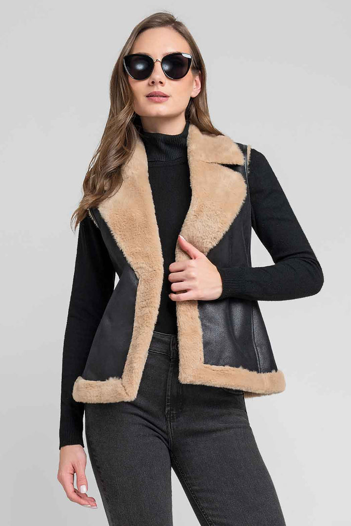 Chaleco Con Solapa Y Cuello De Peluche