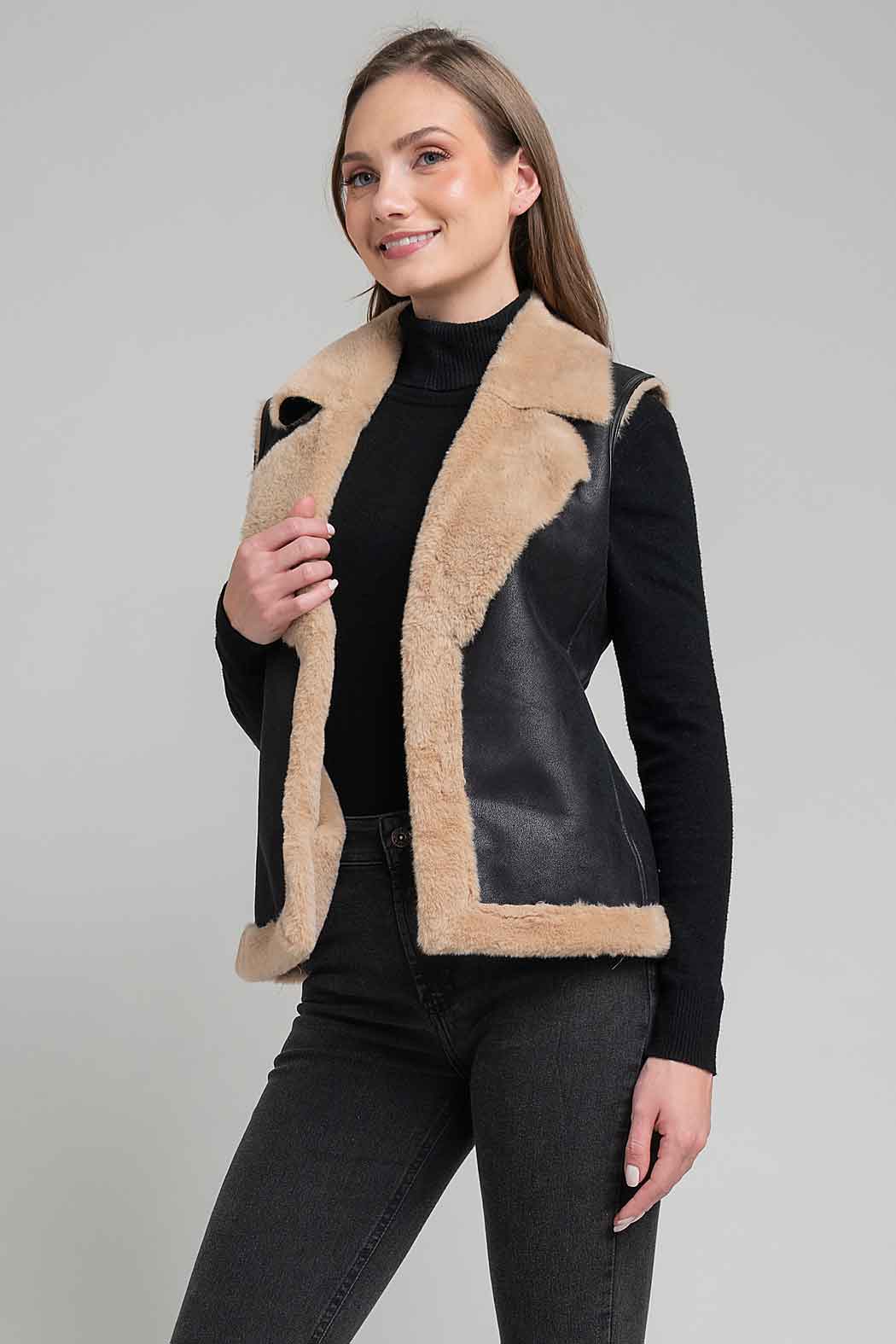 Chaleco Con Solapa Y Cuello De Peluche