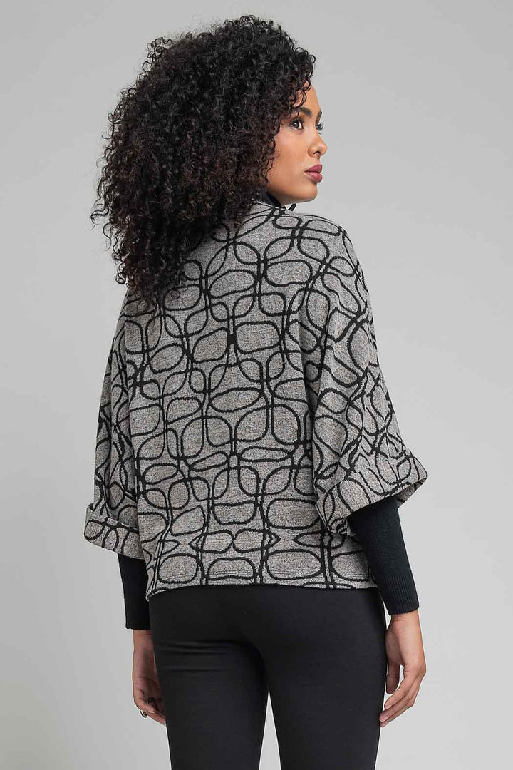 Capa Con Estampado Geometrico
