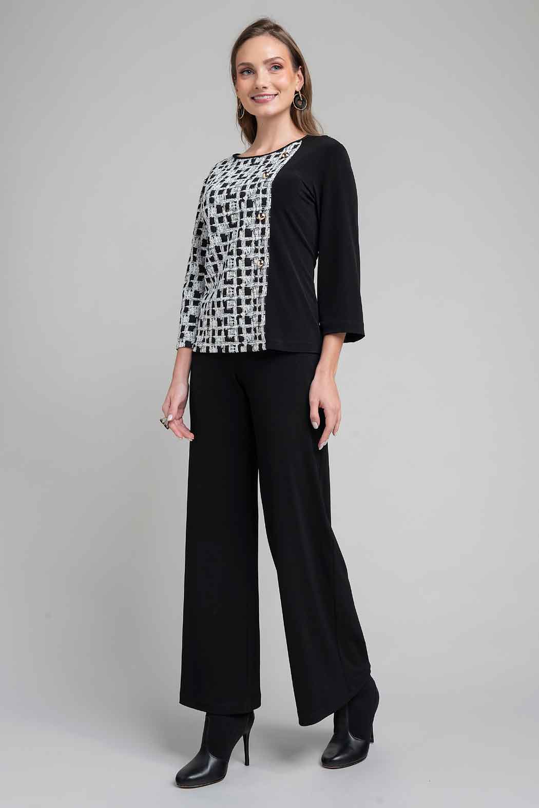 Conjunto De Pantalon Con Blusa Estampada