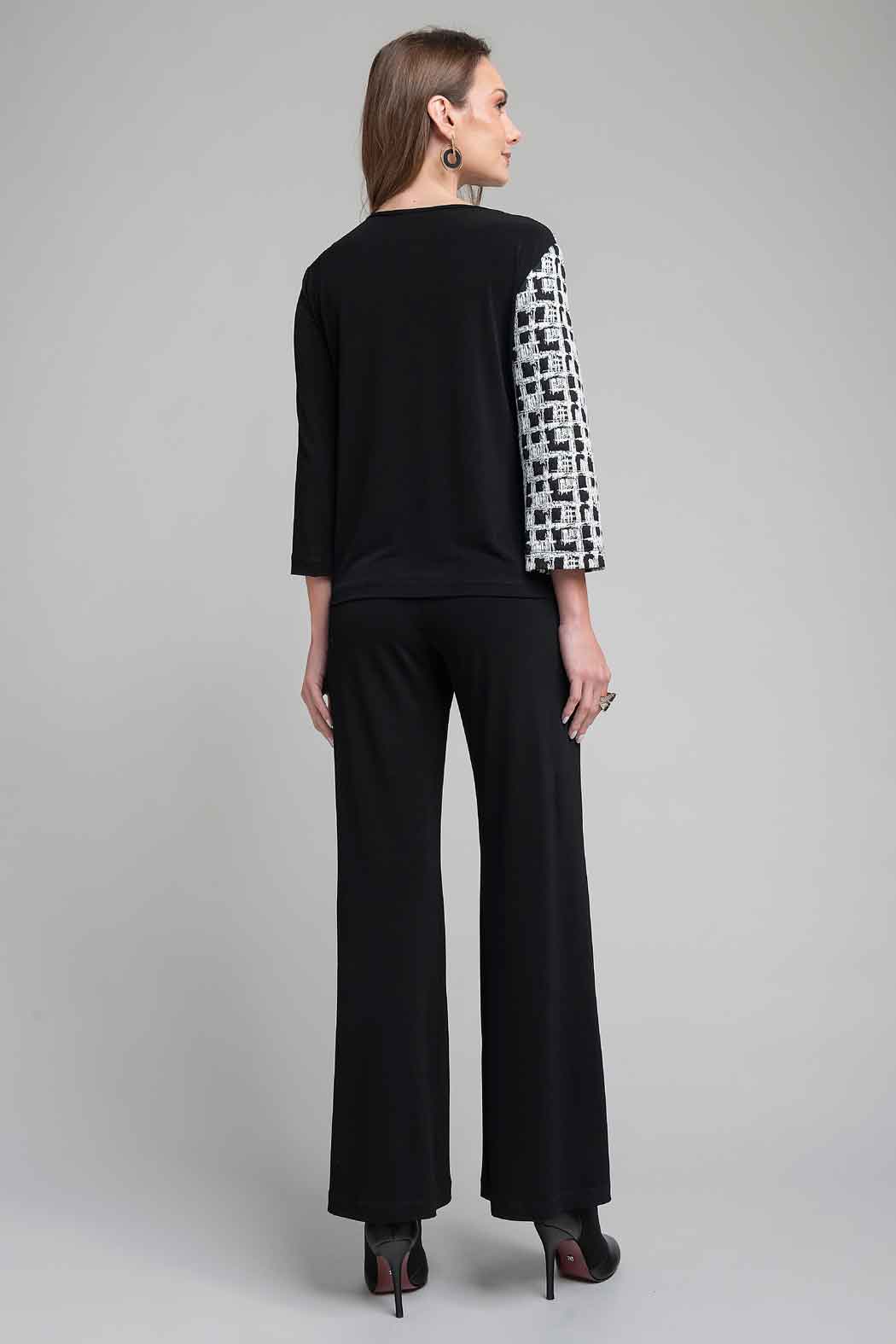 Conjunto De Pantalon Con Blusa Estampada